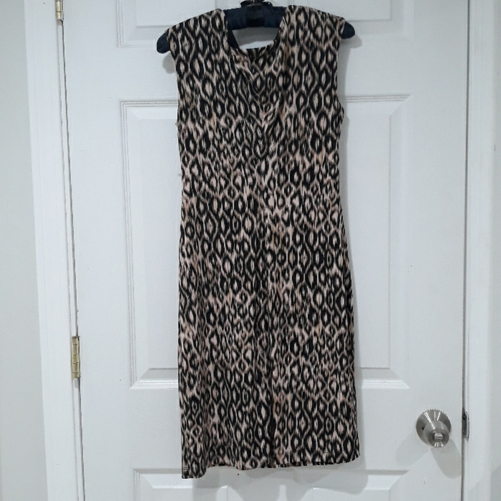 Dress - Picture 4 of 5